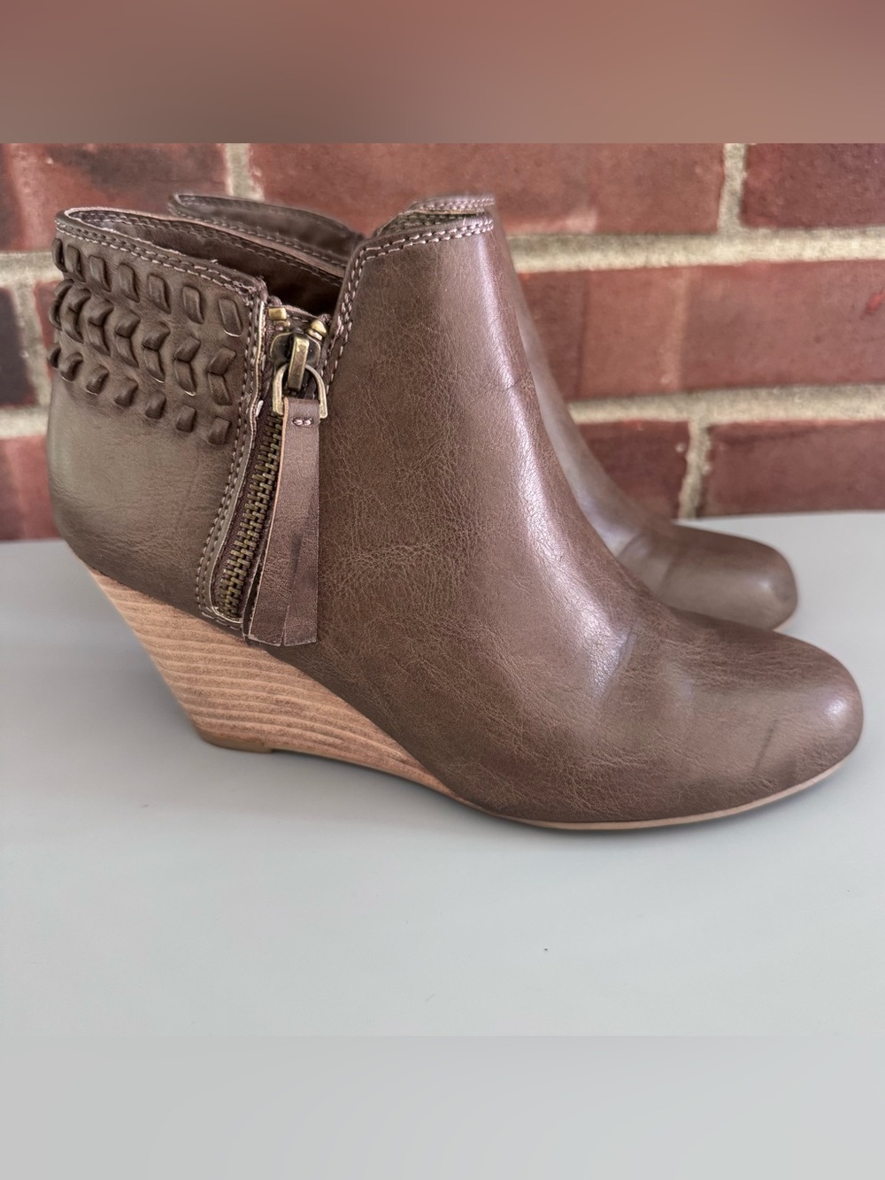 Report Womens Size US 7 Taupe Wedge Ankle Booties Side Zip Western Boots